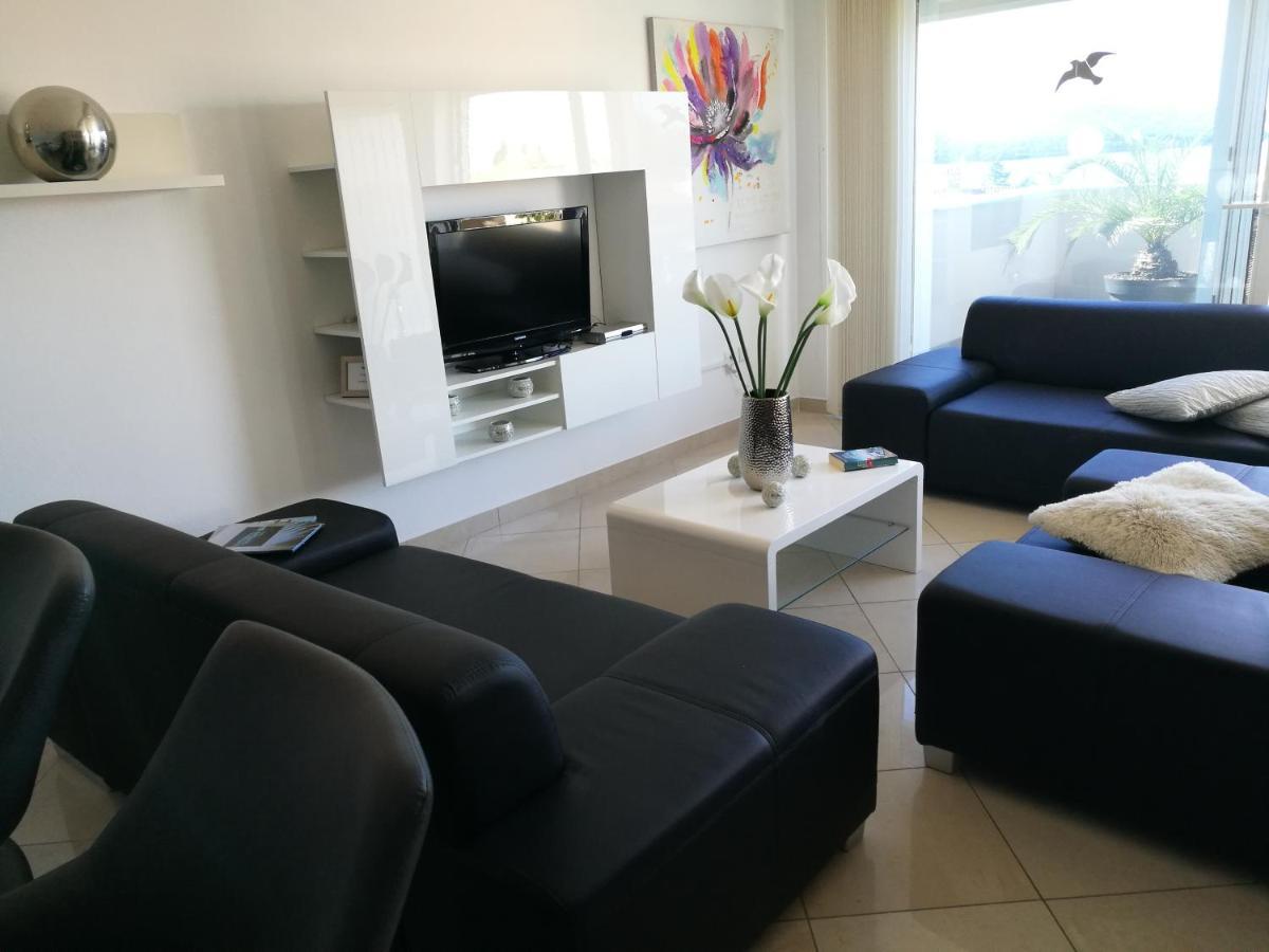Villa Meli - Apartments Mit Meerblick Medulin Ngoại thất bức ảnh